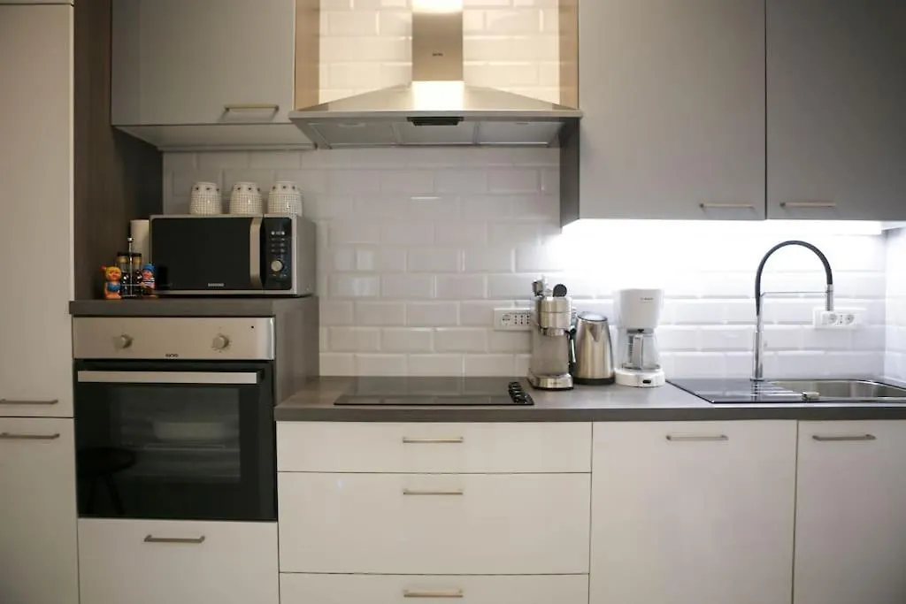 New & Luxury Apartment Tony Split