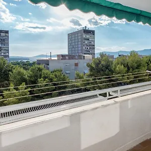  Apartment 3-Bedroom Sea View Apartment - Balcony, Elevator - Spinut, Split